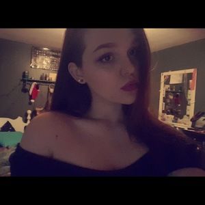 Meet your Posher, Holly